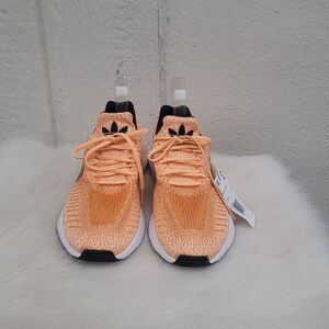 Adidas Mens Swift Run 22 GZ3504 Orange Running Shoes Sneakers Size 8